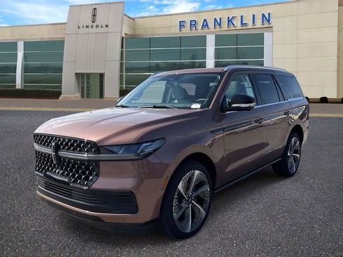 New 2026 Lincoln Navigator Black Label AWD/4WD image 3