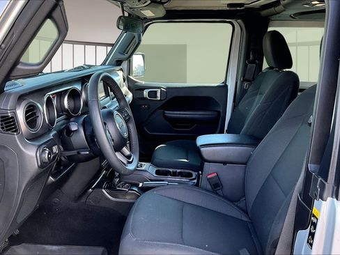 Used 2023 Jeep Wrangler Sport AWD/4WD image 21