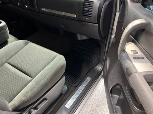 Used 2009 GMC Sierra 1500 SLE w/ Texas Edition image 13
