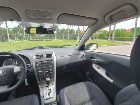 Used 2011 Toyota Corolla S FWD image 18