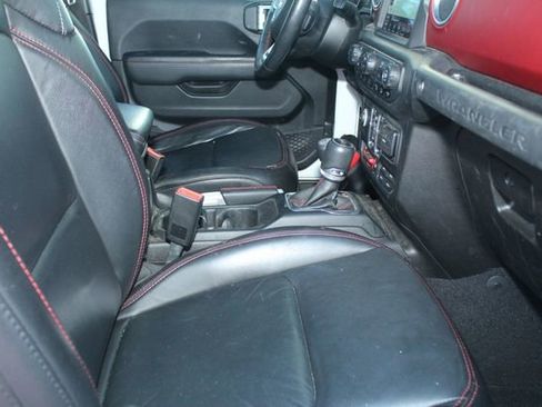 Used 2019 Jeep Wrangler Unlimited Rubicon image 3