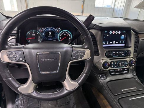 Used 2018 GMC Yukon XL Denali w/ Enhanced Security Package AWD/4WD image 21