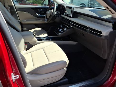 Certified 2022 Lincoln Corsair AWD w/ Equipment Group 101A image 29