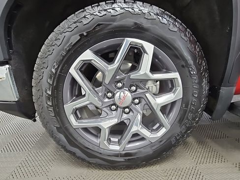 Used 2024 GMC Sierra 1500 SLT w/ SLT Premium Plus Package image 45