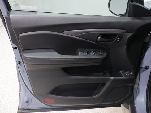 Used 2023 Honda Passport TrailSport image 14