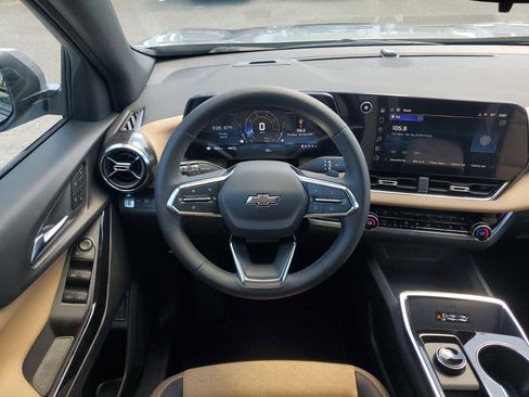 New 2026 Chevrolet Equinox ACTIV w/ Convenience Package III AWD/4WD image 11