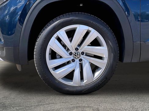 Used 2022 Volkswagen Atlas Cross Sport SE AWD/4WD image 8