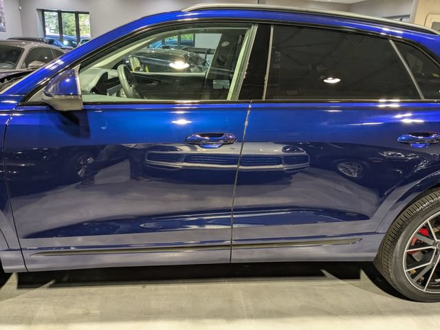 Used 2019 Audi Q8 Prestige AWD/4WD image 5