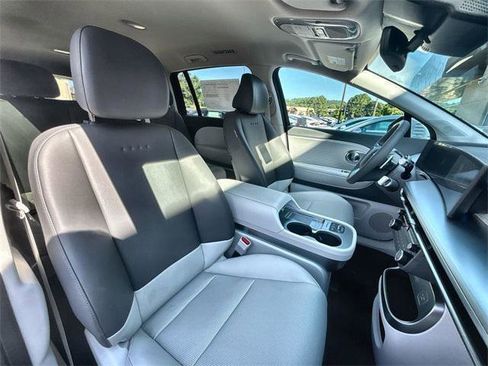 New 2026 Hyundai Ioniq 9 SEL image 9