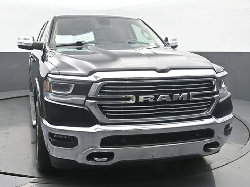 Used 2019 RAM 1500 Laramie AWD/4WD image 9