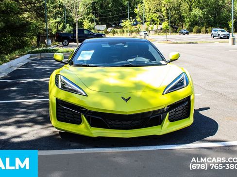 Used 2024 Chevrolet Corvette Z06 w/ Stealth Interior Trim Package RWD image 10