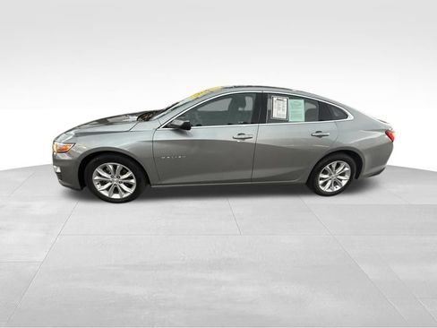 Used 2024 Chevrolet Malibu LT FWD image 2