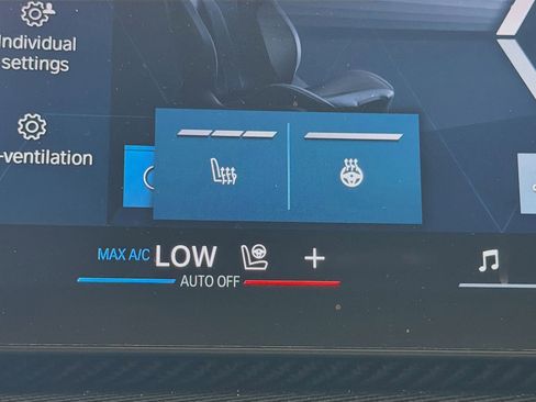 Used 2026 BMW M3 w/ Executive Package image 24