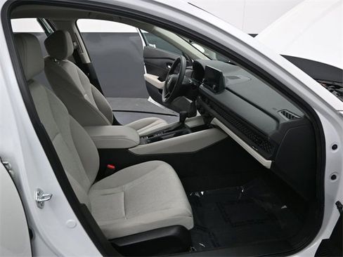 Used 2023 Honda Accord LX image 12