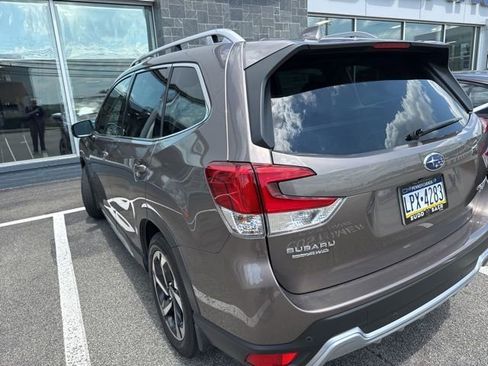 Used 2023 Subaru Forester Touring AWD/4WD image 4