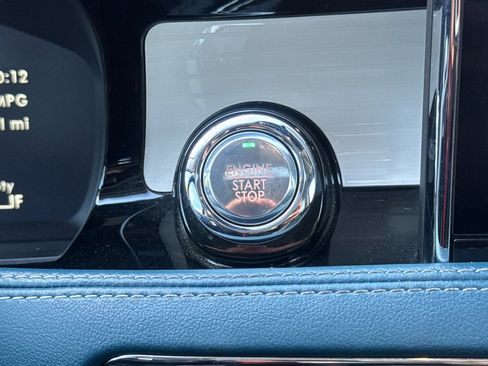 Used 2021 Lincoln Corsair Reserve w/ Equipment Group 201A image 23