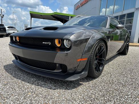 Used 2020 Dodge Challenger SRT Hellcat RWD image 9