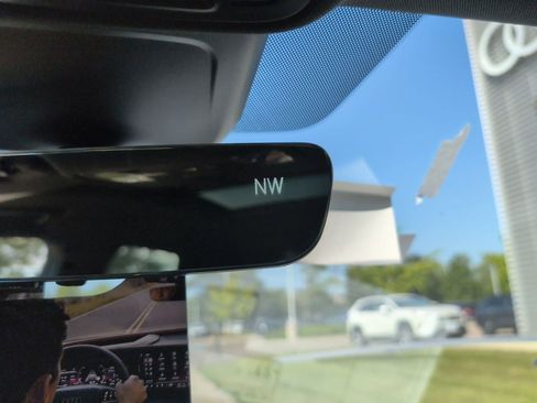 New 2025 Audi Q3 2.0T Premium image 38