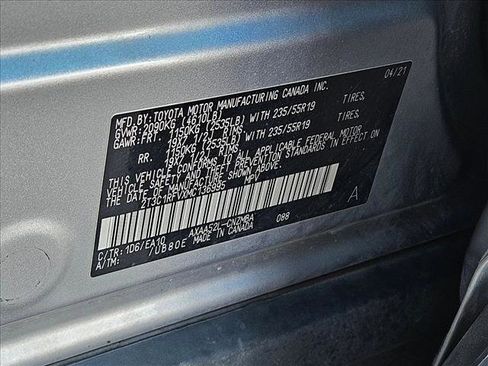 Used 2021 Toyota RAV4 XLE Premium image 26