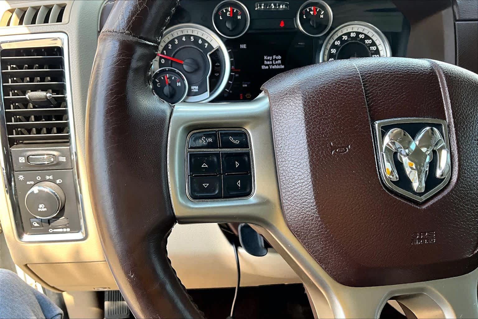 Used 2014 RAM 1500 Laramie w/ Convenience Group AWD/4WD image 24