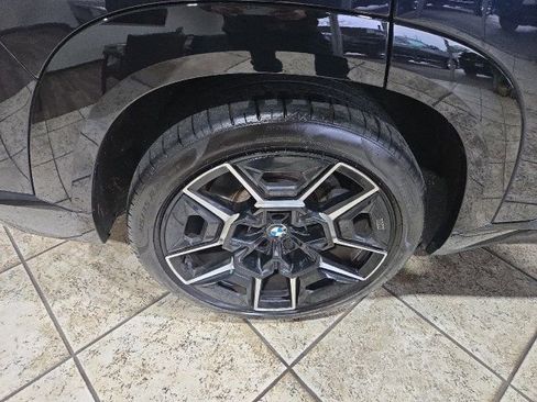 Used 2023 BMW XM image 26