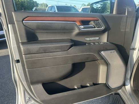 Used 2023 GMC Sierra 1500 Denali w/ Technology Package AWD/4WD image 36