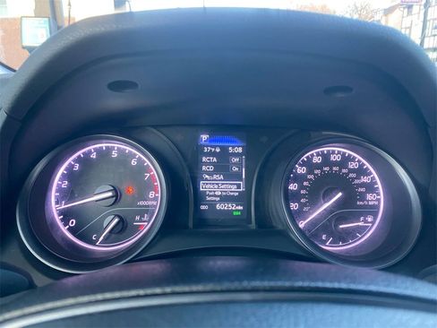 Used 2024 Toyota Camry SE w/ Convenience Package image 13