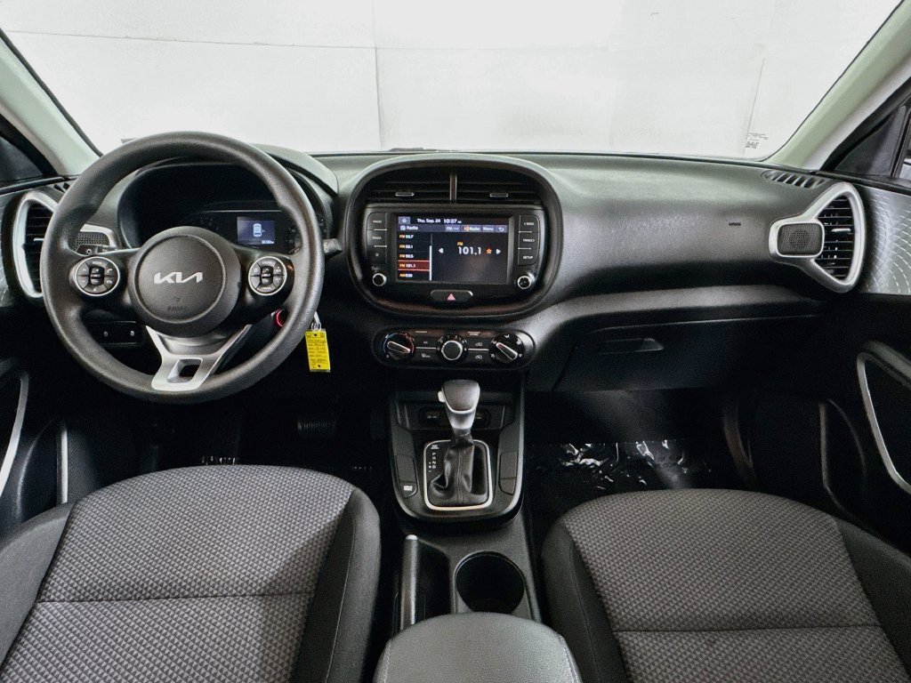 Used 2022 Kia Soul LX FWD image 26