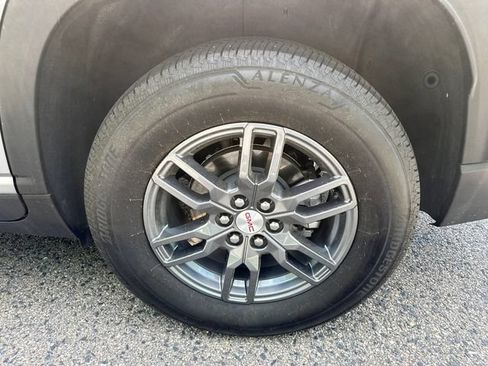 Used 2025 GMC Acadia Elevation AWD/4WD image 15