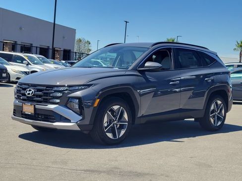 New 2026 Hyundai Tucson SEL FWD image 2
