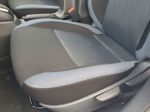 New 2025 Nissan Versa SV w/ Trunk Package FWD image 20