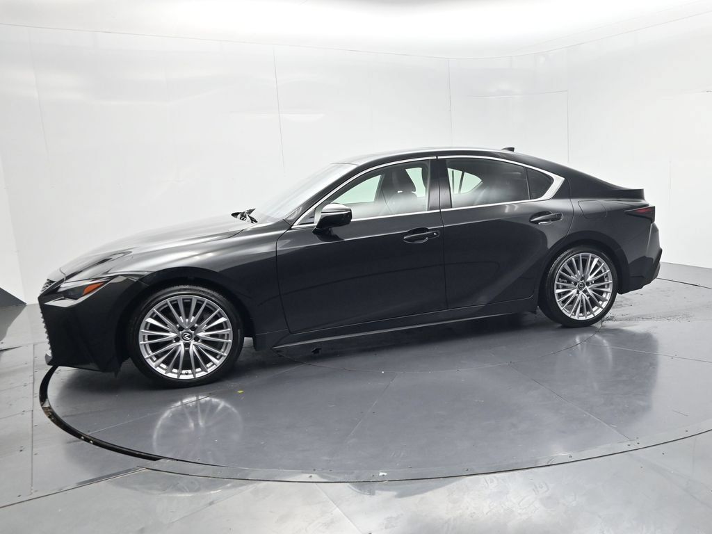 Used 2024 Lexus IS 300 w/ Premium Package RWD image 4