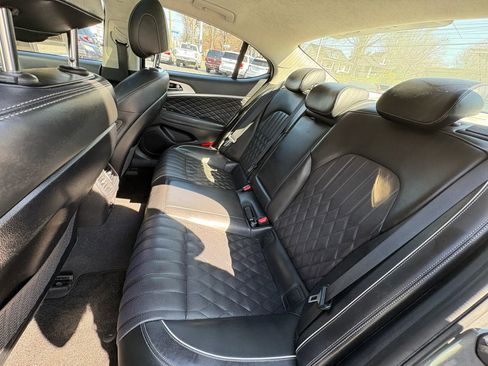 Used 2019 Genesis G70 3.3T Advanced w/ Prestige Package image 15