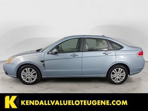 Used 2009 Ford Focus SEL FWD image 2