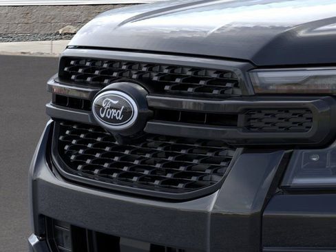 New 2025 Ford Ranger Lariat w/ Black Appearance Package image 17