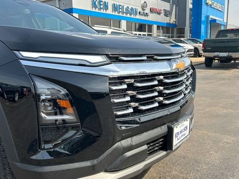 New 2026 Chevrolet Equinox LT w/ Convenience Package II FWD image 4
