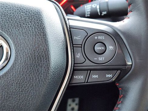 Used 2020 Toyota Camry XSE image 29