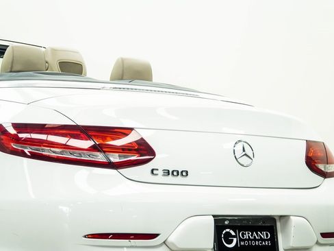 Used 2018 Mercedes-Benz C 300 Cabriolet image 13