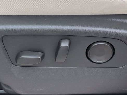 Certified 2021 Buick Envision Essence w/ Technology Package I image 29