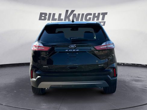 Used 2022 Ford Edge SEL w/ Convenience Package image 4