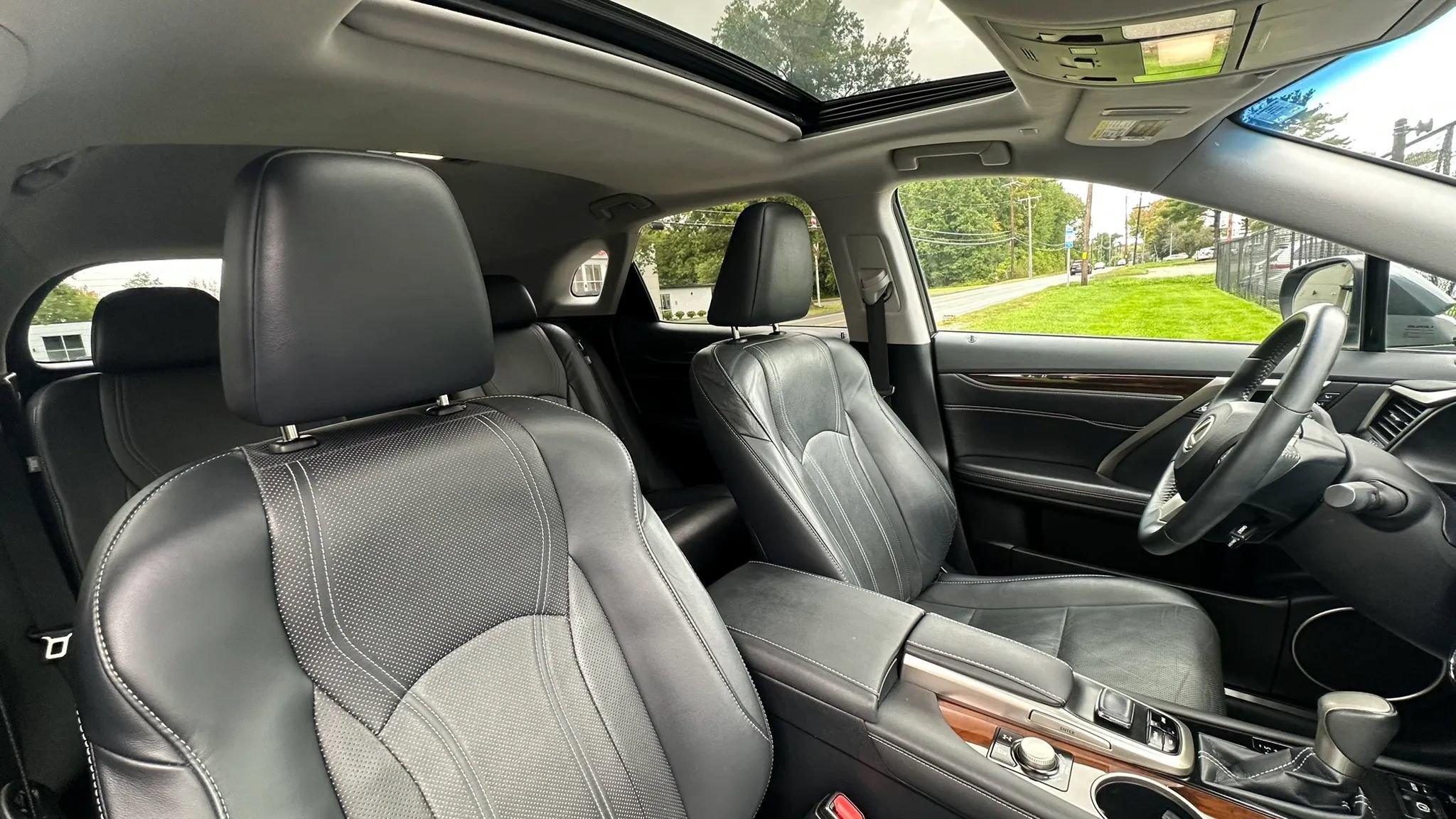 Used 2018 Lexus RX 350 AWD w/ Premium Package image 41