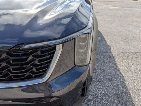 Certified 2025 Kia Sorento EX image 11