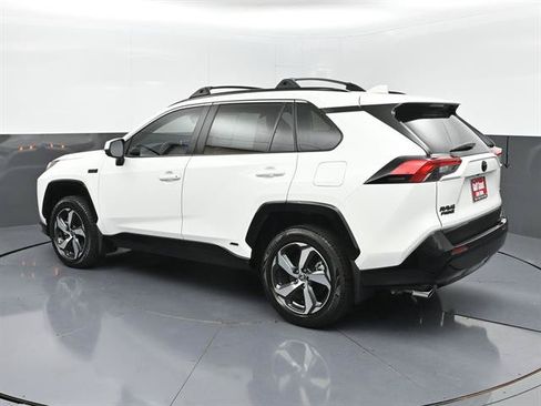 Used 2024 Toyota RAV4 SE w/ Weather & Moonroof Package AWD/4WD image 26