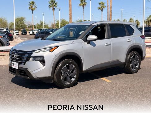 Certified 2025 Nissan Rogue SV FWD image 1