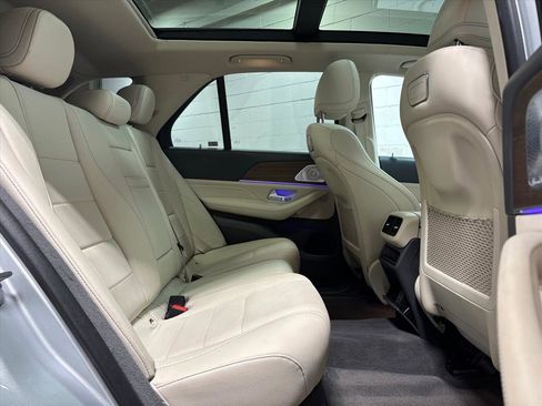 Used 2020 Mercedes-Benz GLE 350 4MATIC image 40