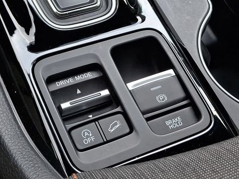 Certified 2025 Honda Pilot Sport image 25