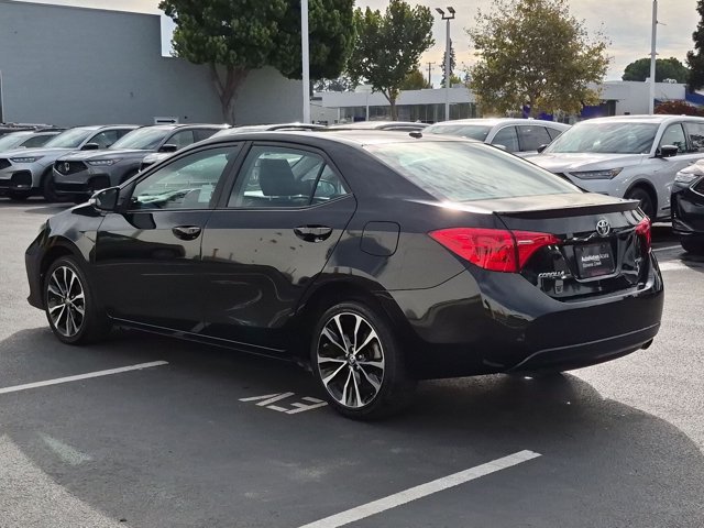 Used 2018 Toyota Corolla XSE FWD image 8