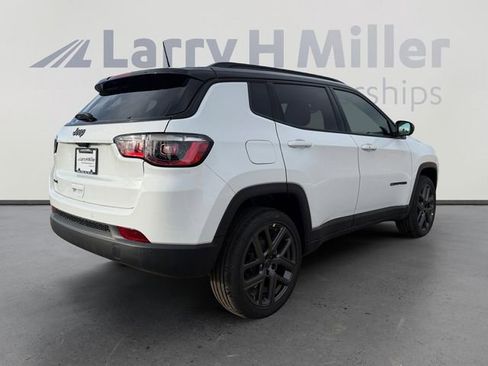New 2026 Jeep Compass Limited image 5