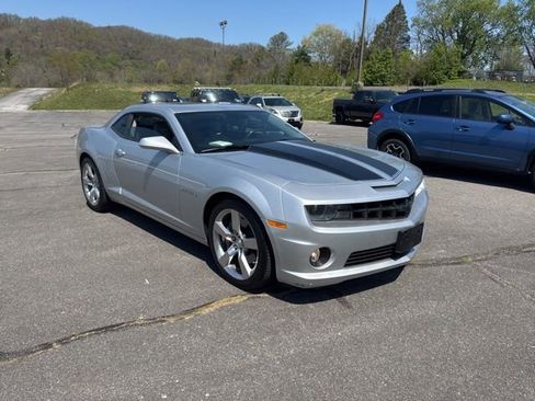Used 2010 Chevrolet Camaro SS w/ RS Package image 2