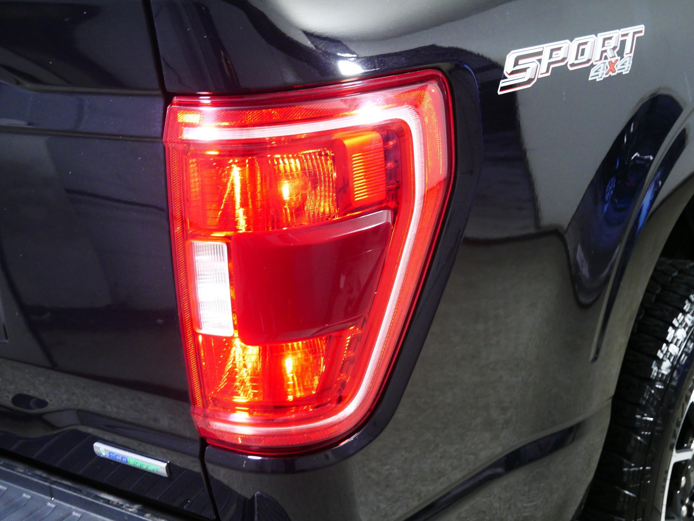 Used 2021 Ford F150 XLT w/ Equipment Group 302A High AWD/4WD image 17